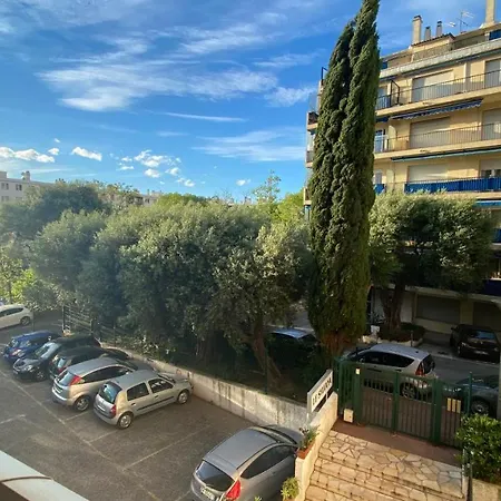 Privee A * Antibes